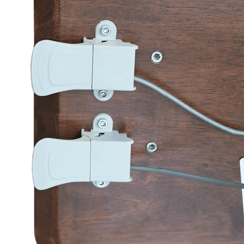 SK06 Adhmad Soladach Walnut Aeroibrithe Deasc Tilting Inchoigeartaithe Airde